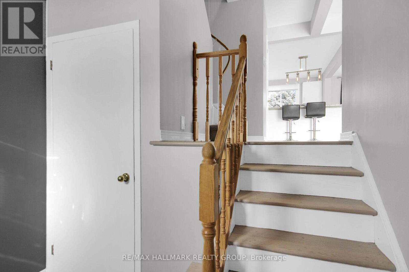 13 Coolspring Crescent, Ottawa, ON