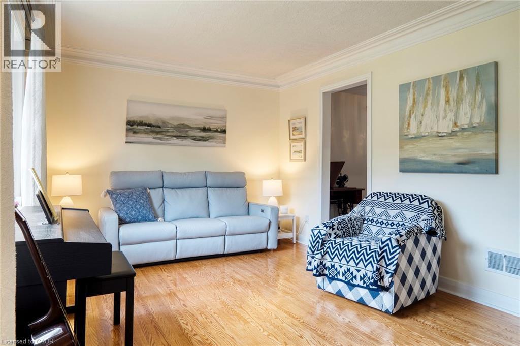 5 Brentwood Avenue, Kitchener, ON