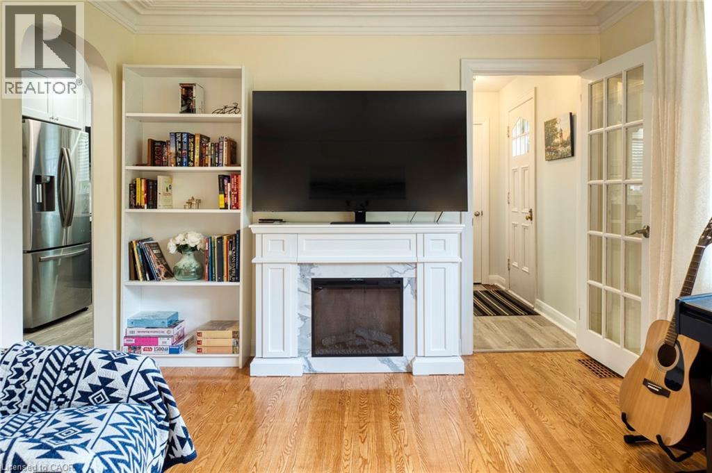 5 Brentwood Avenue, Kitchener, ON