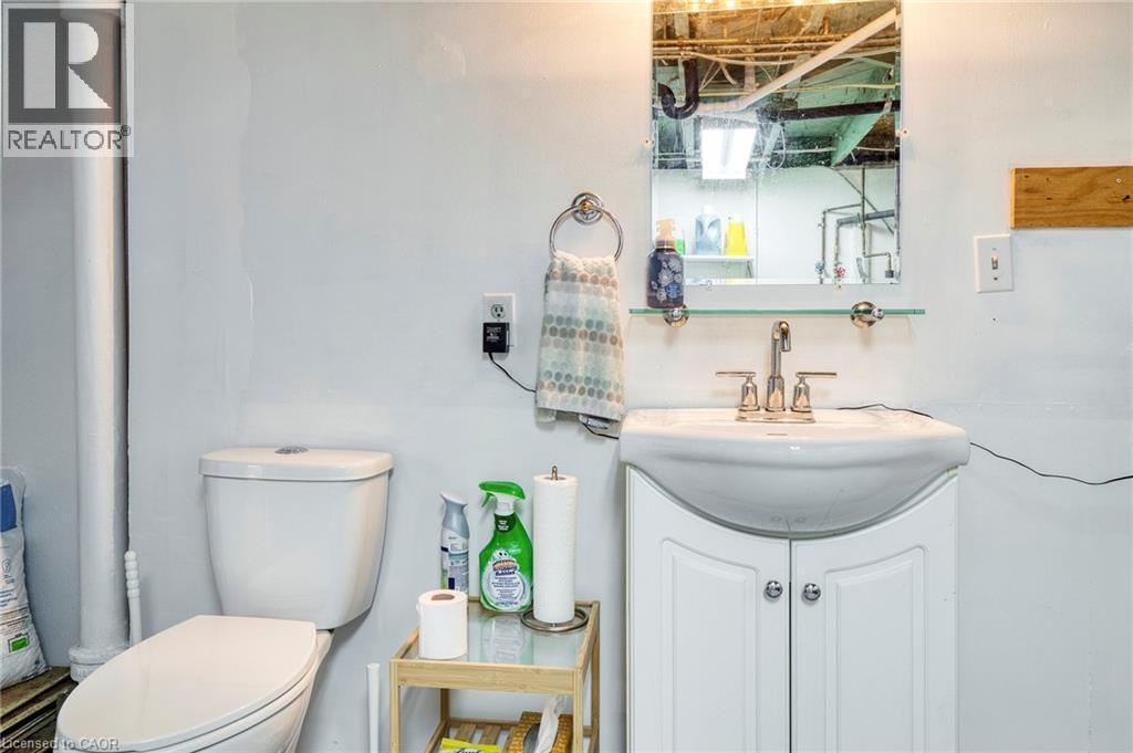 5 Brentwood Avenue, Kitchener, ON