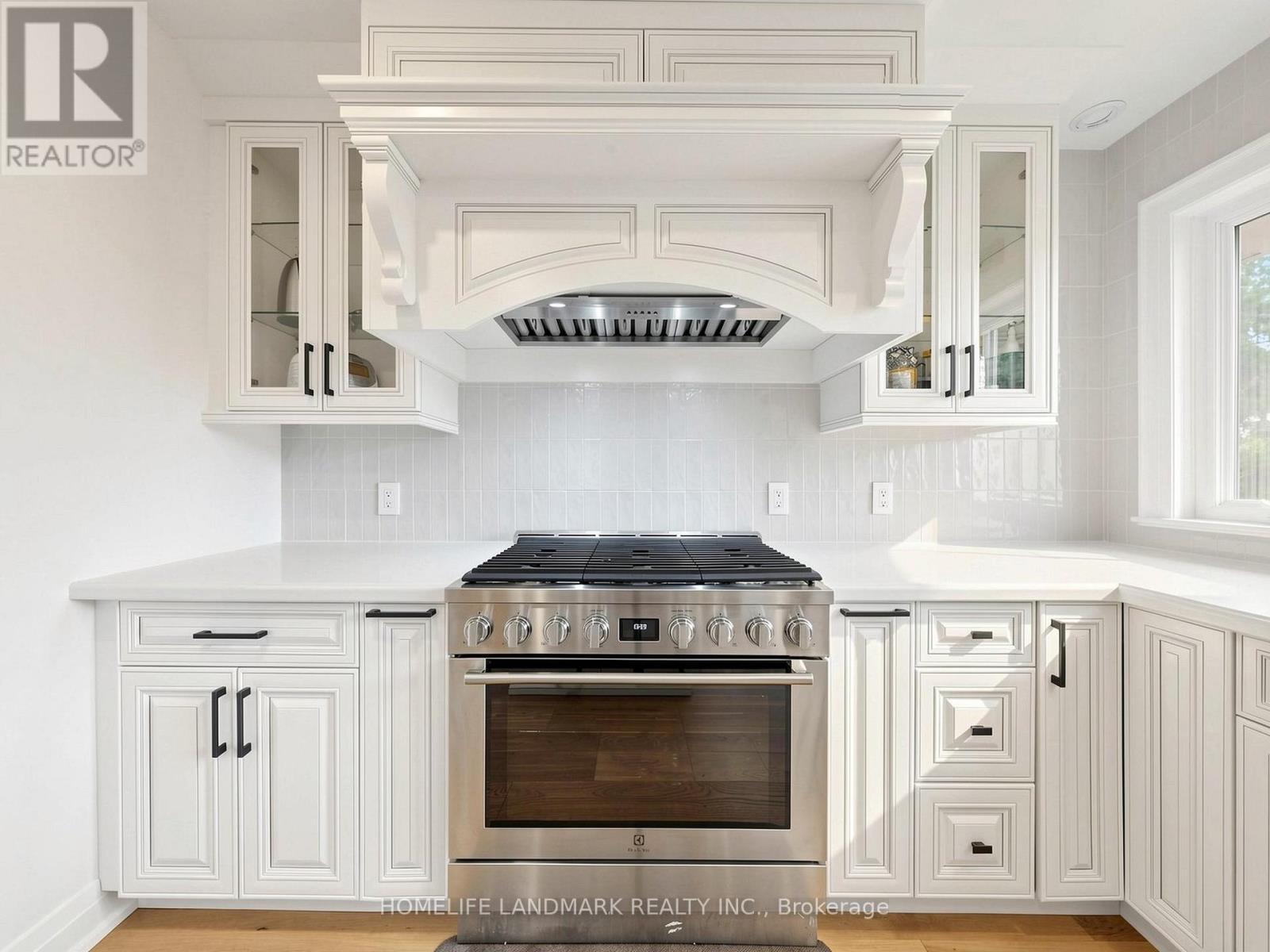 3275 Credit Heights Drive, Mississauga, ON