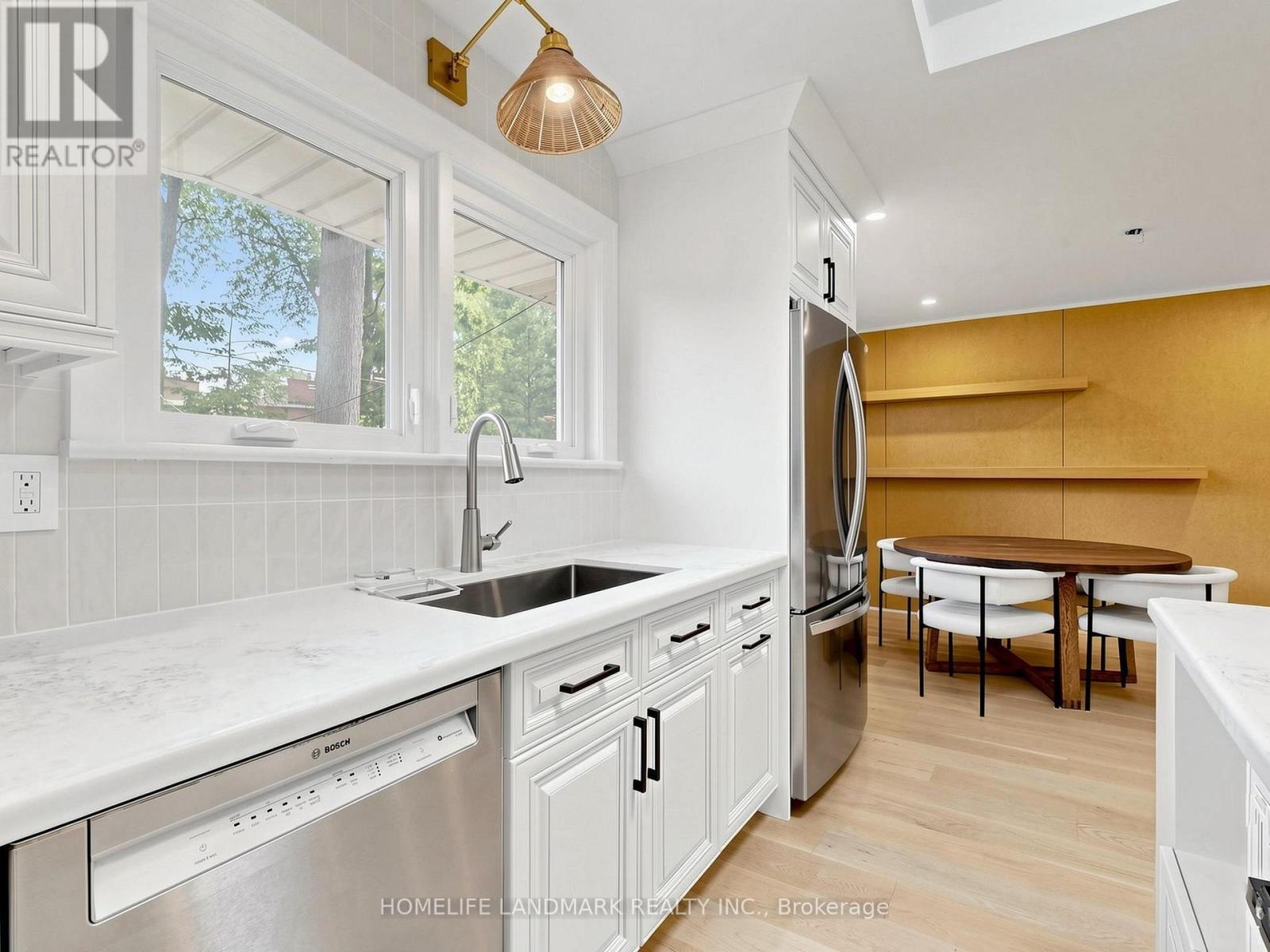 3275 Credit Heights Drive, Mississauga, ON