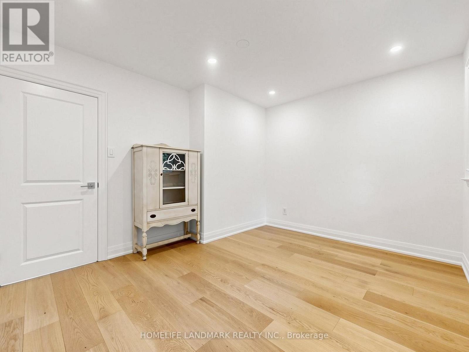 3275 Credit Heights Drive, Mississauga, ON