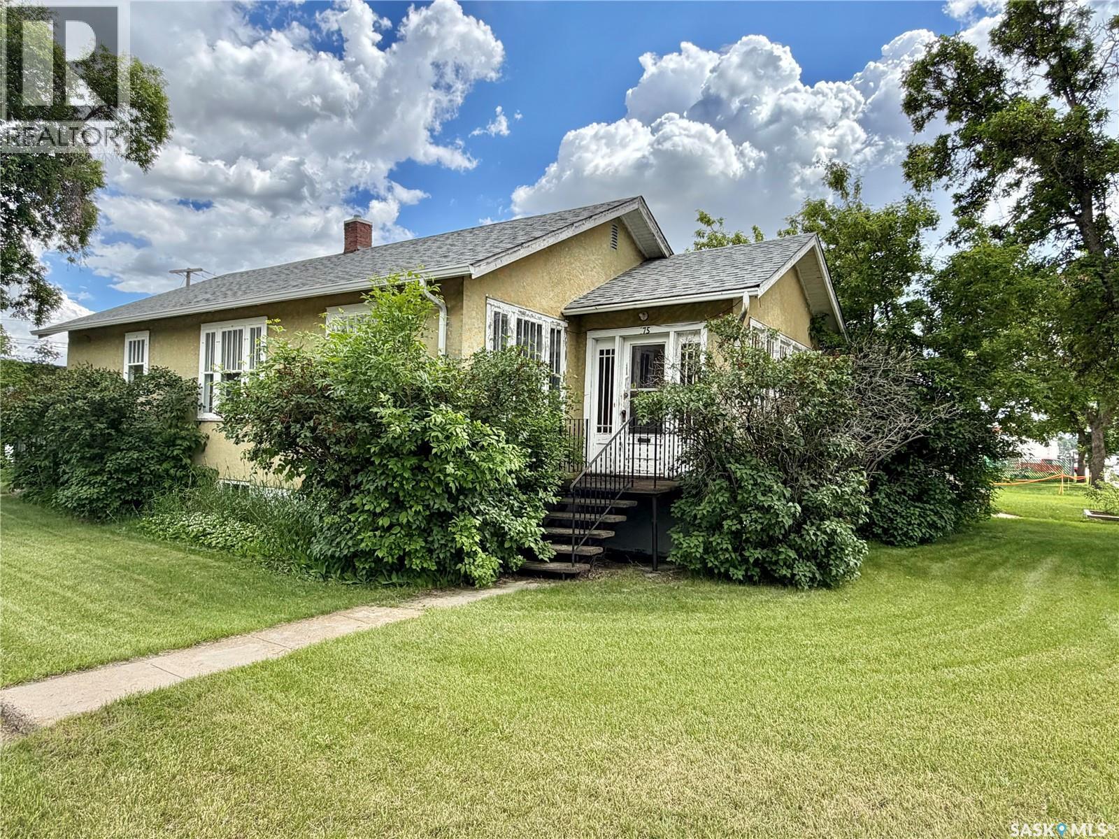 175 5Th Avenue Nw, Swift Current, SK