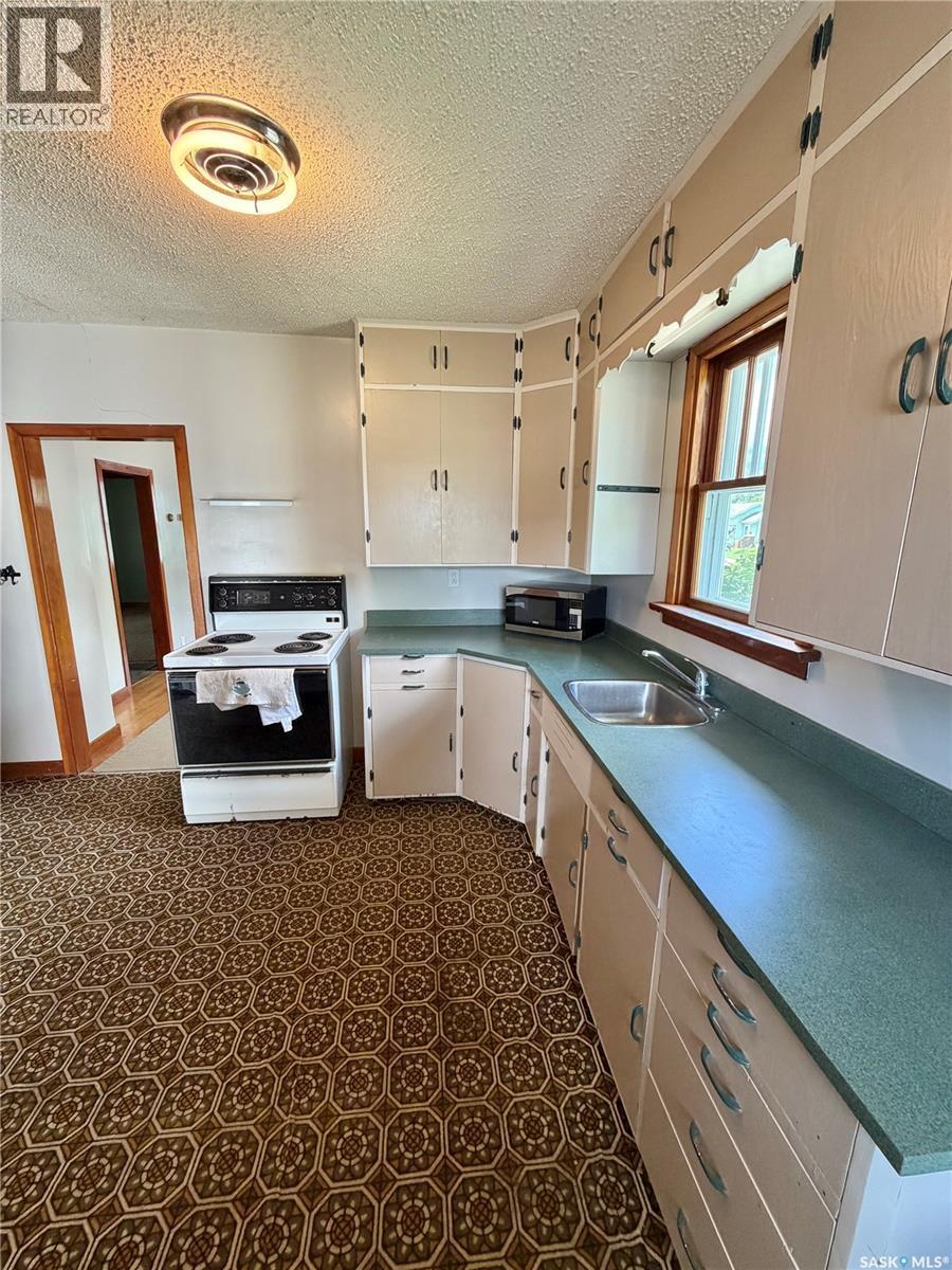 175 5Th Avenue Nw, Swift Current, SK