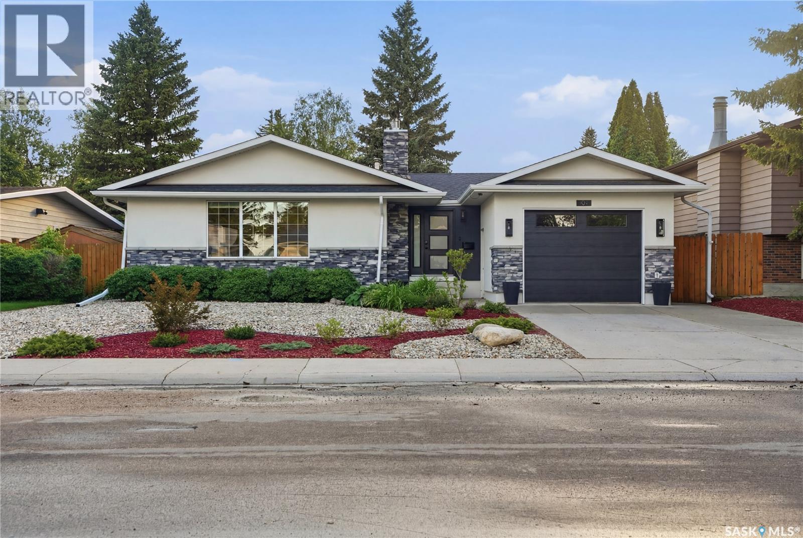 105 Sturgeon Drive, Saskatoon, SK