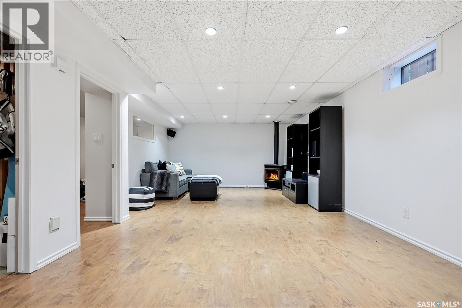 105 Sturgeon Drive, Saskatoon, SK