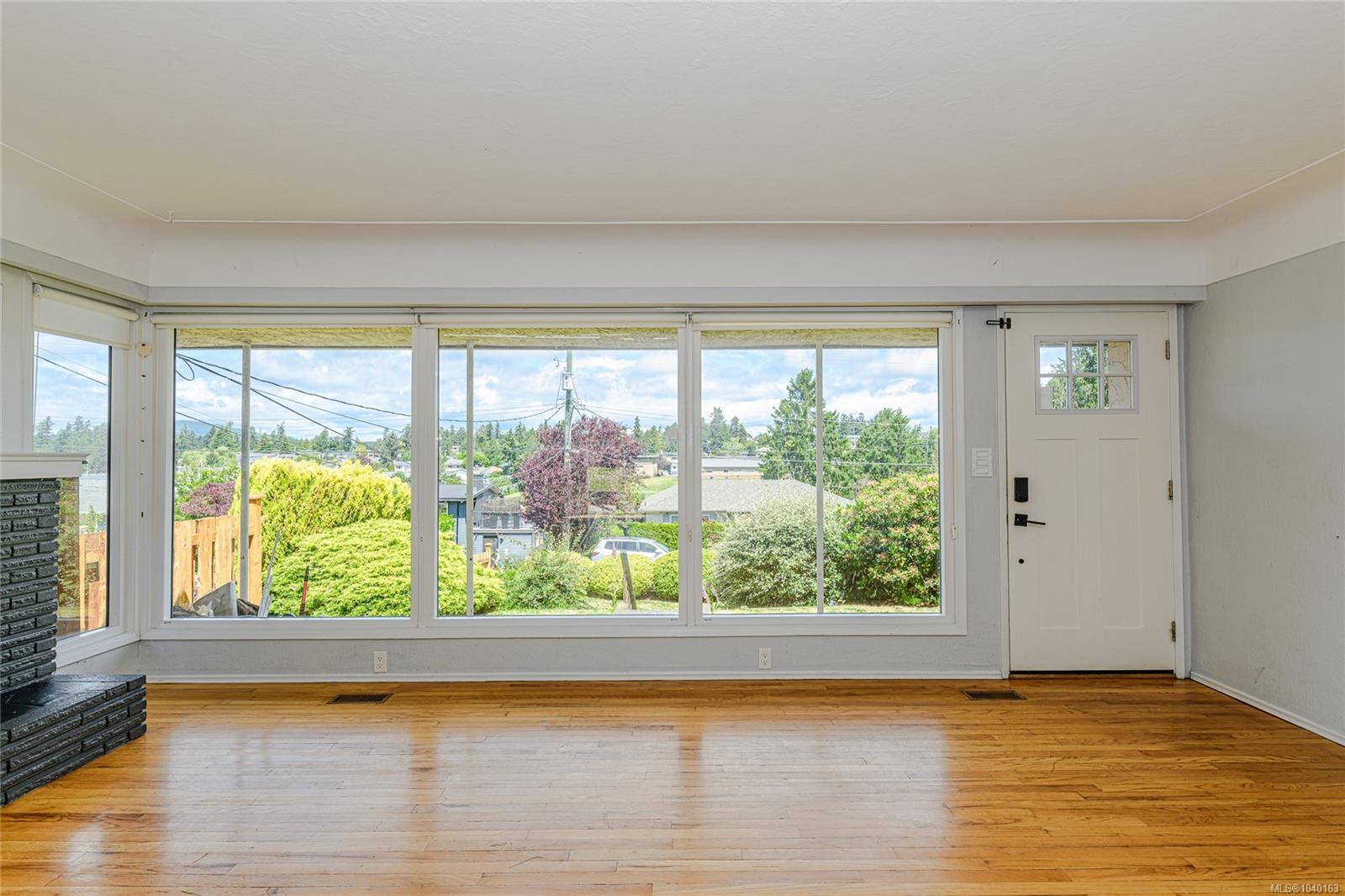 585 Baker St, Saanich, BC