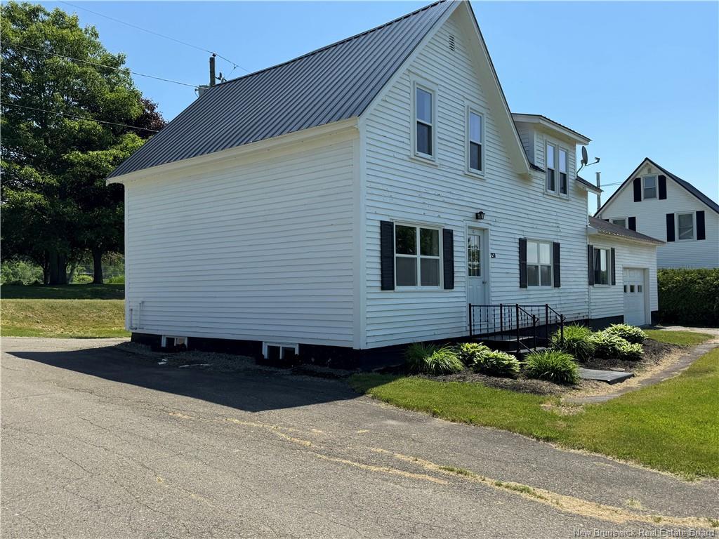 250 Main St, Bath, NB