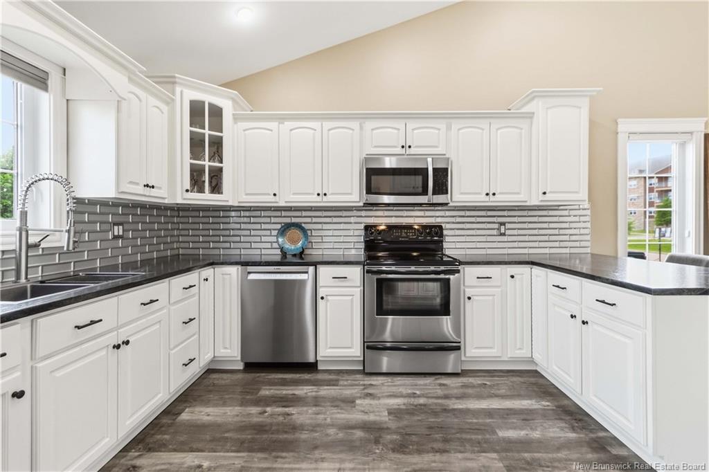 101 Chateau Dr, Moncton, NB