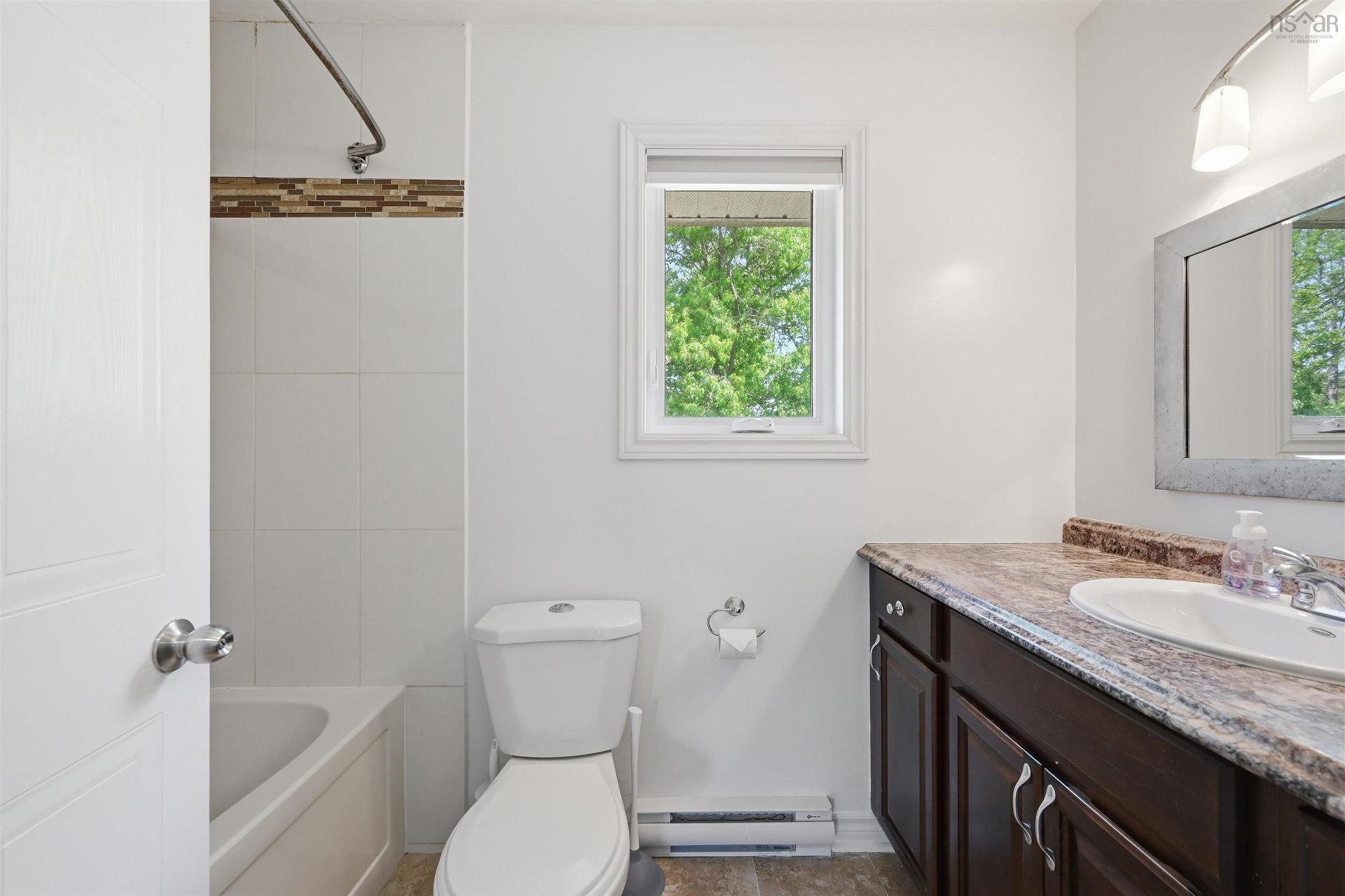 2 Berkley Brae, Dartmouth, NS