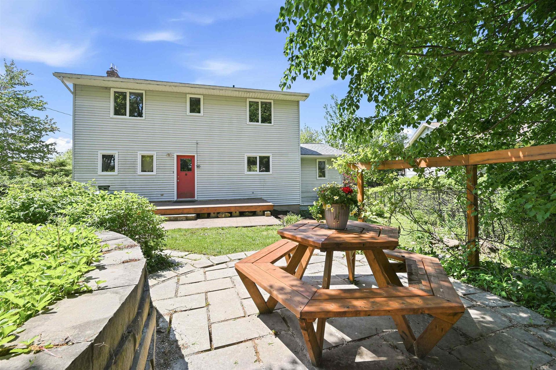 2 Berkley Brae, Dartmouth, NS