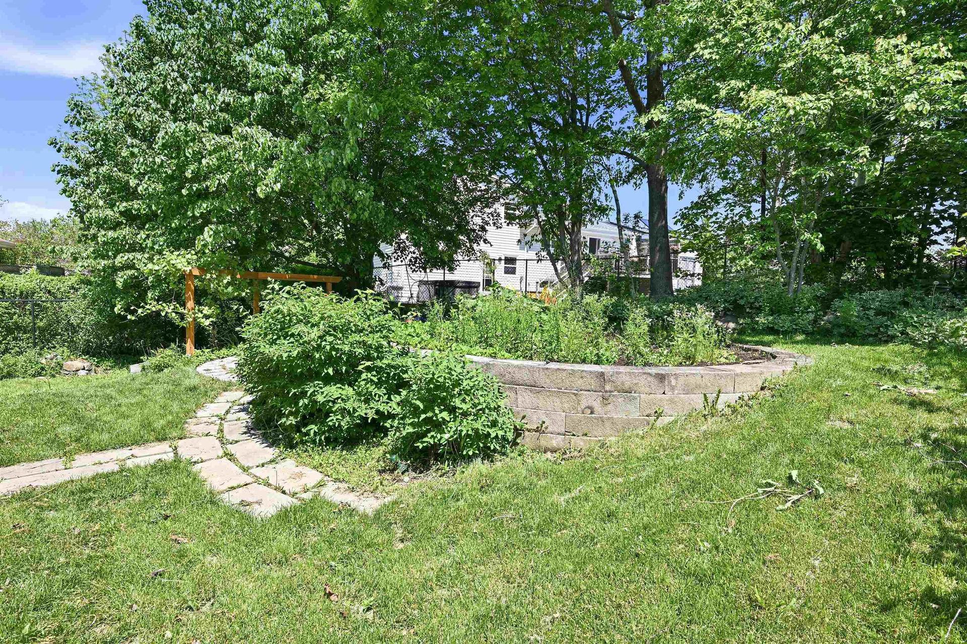 2 Berkley Brae, Dartmouth, NS