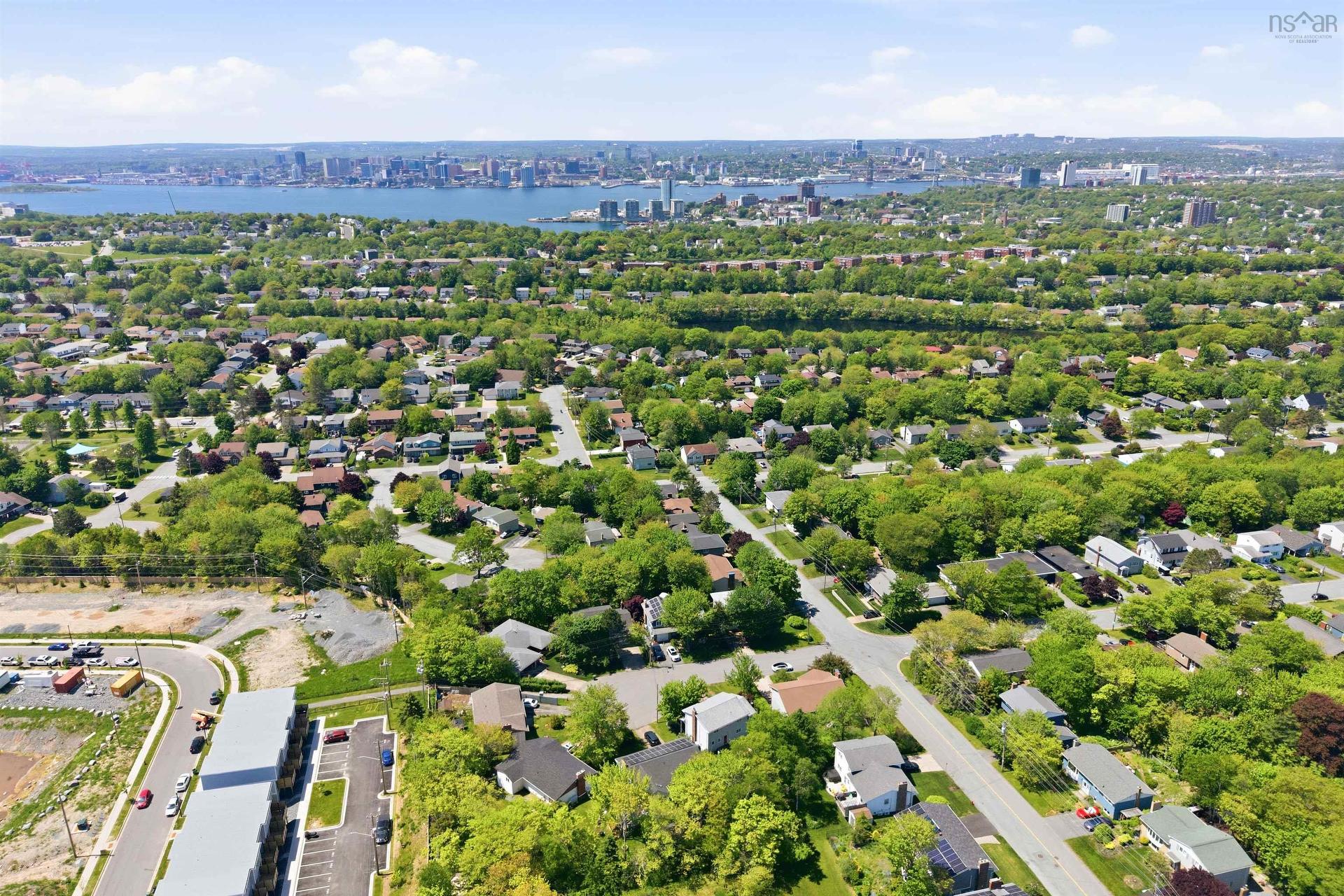 2 Berkley Brae, Dartmouth, NS