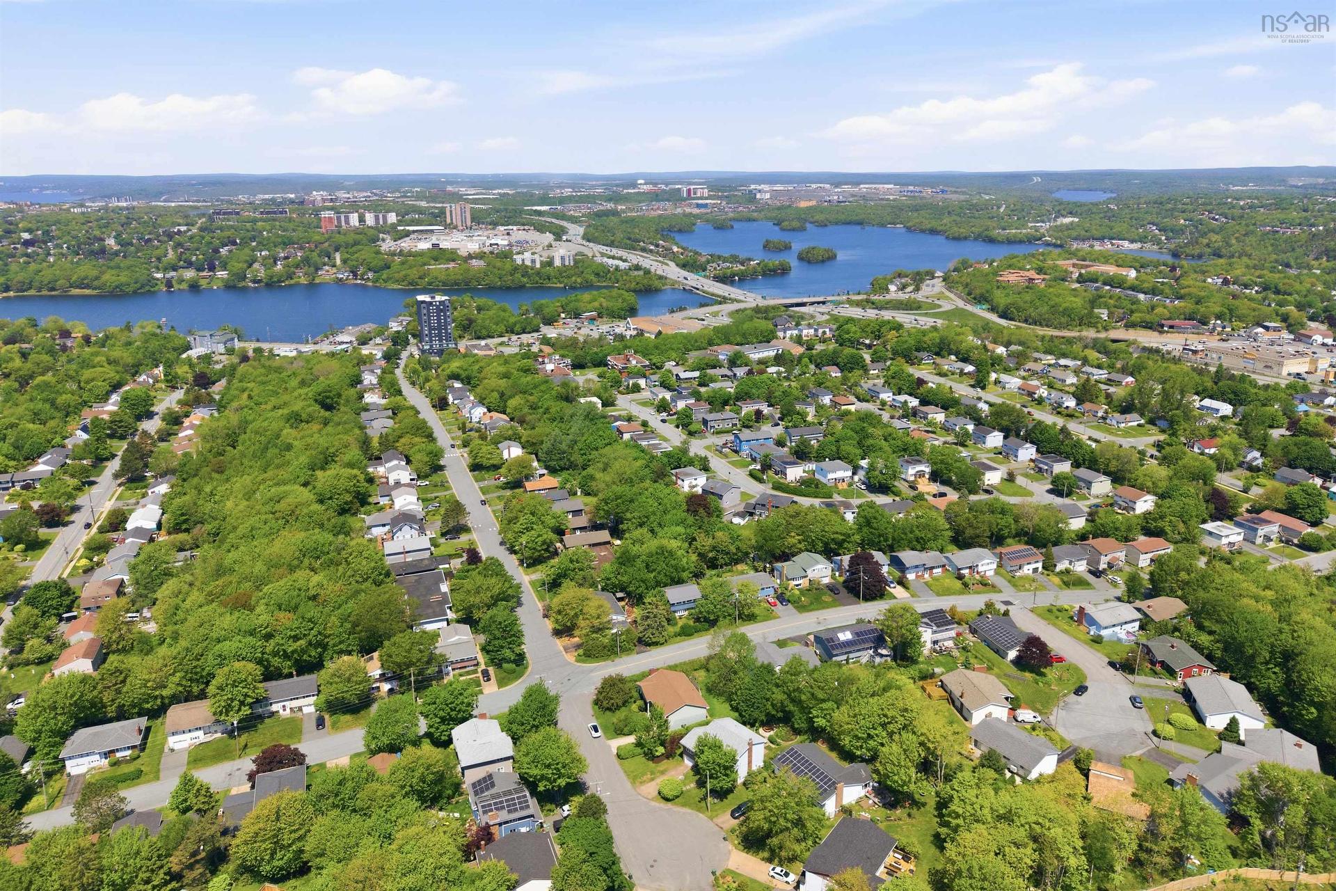 2 Berkley Brae, Dartmouth, NS