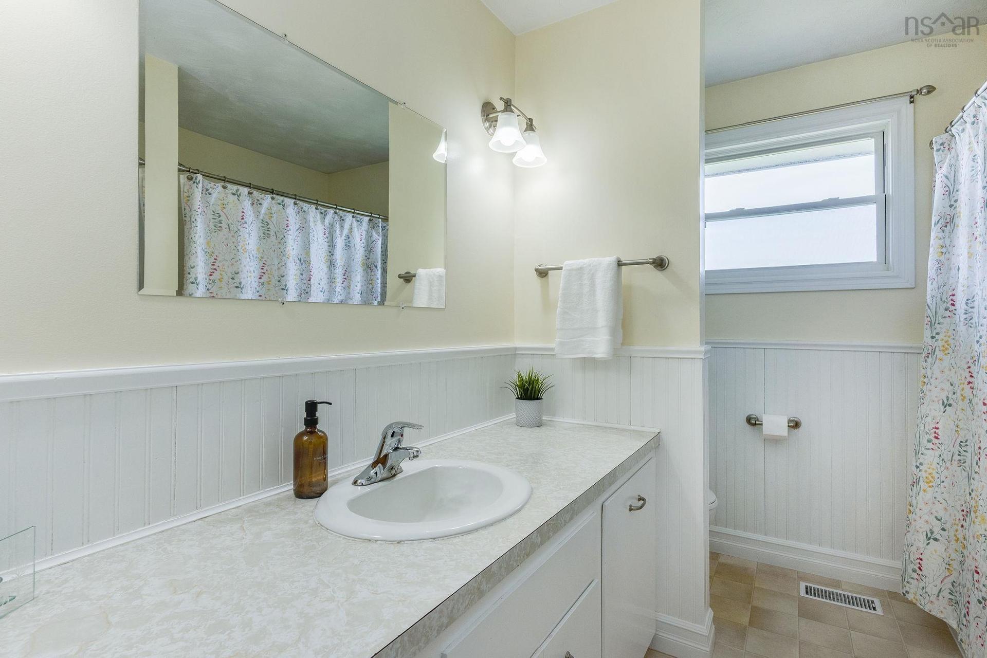 48 Rogers Road, Scots Bay, NS