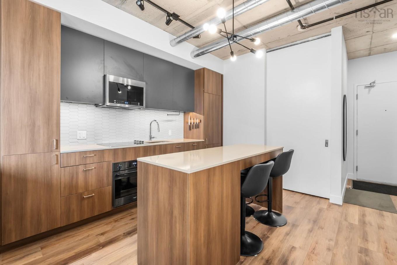 402 5511 Bilby Street, Halifax, NS - Indoor Photo Showing Kitchen