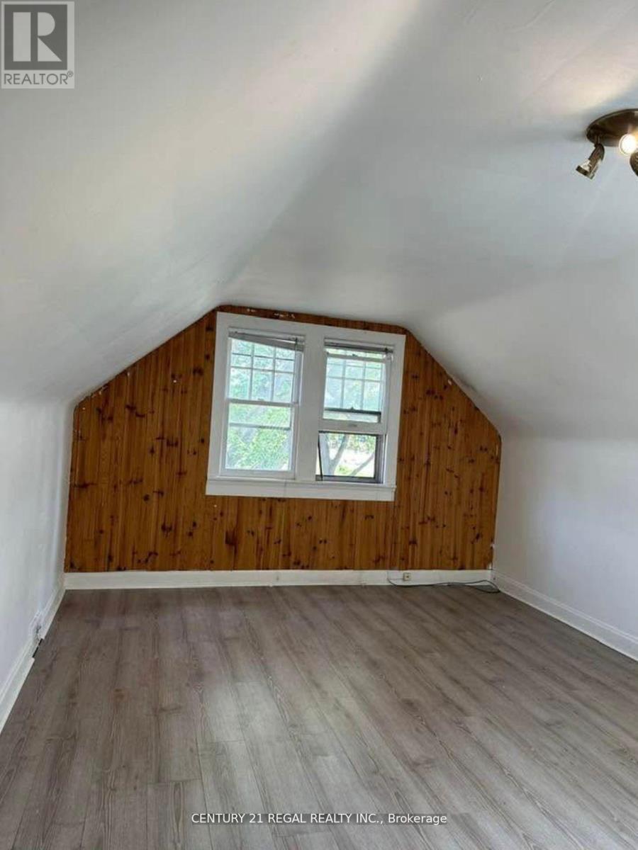 34 Dalewood Avenue, Hamilton, ON
