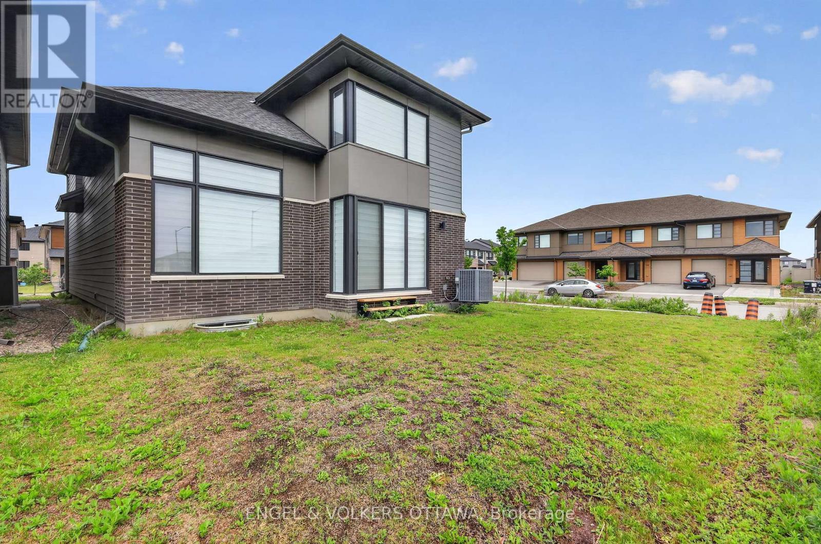 101 Orchestra Way, Ottawa, ON