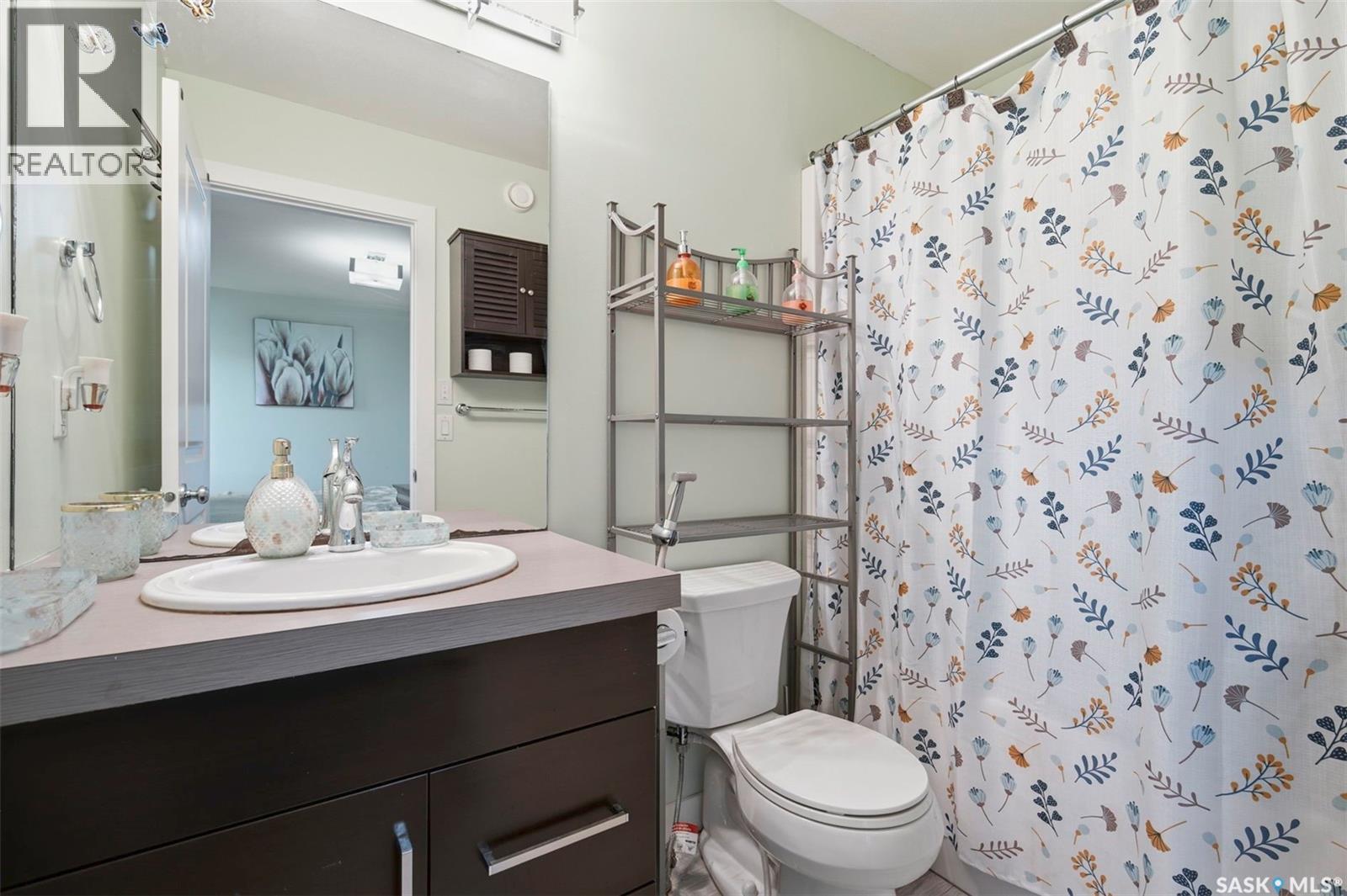 615 Pringle Bend, Saskatoon, SK