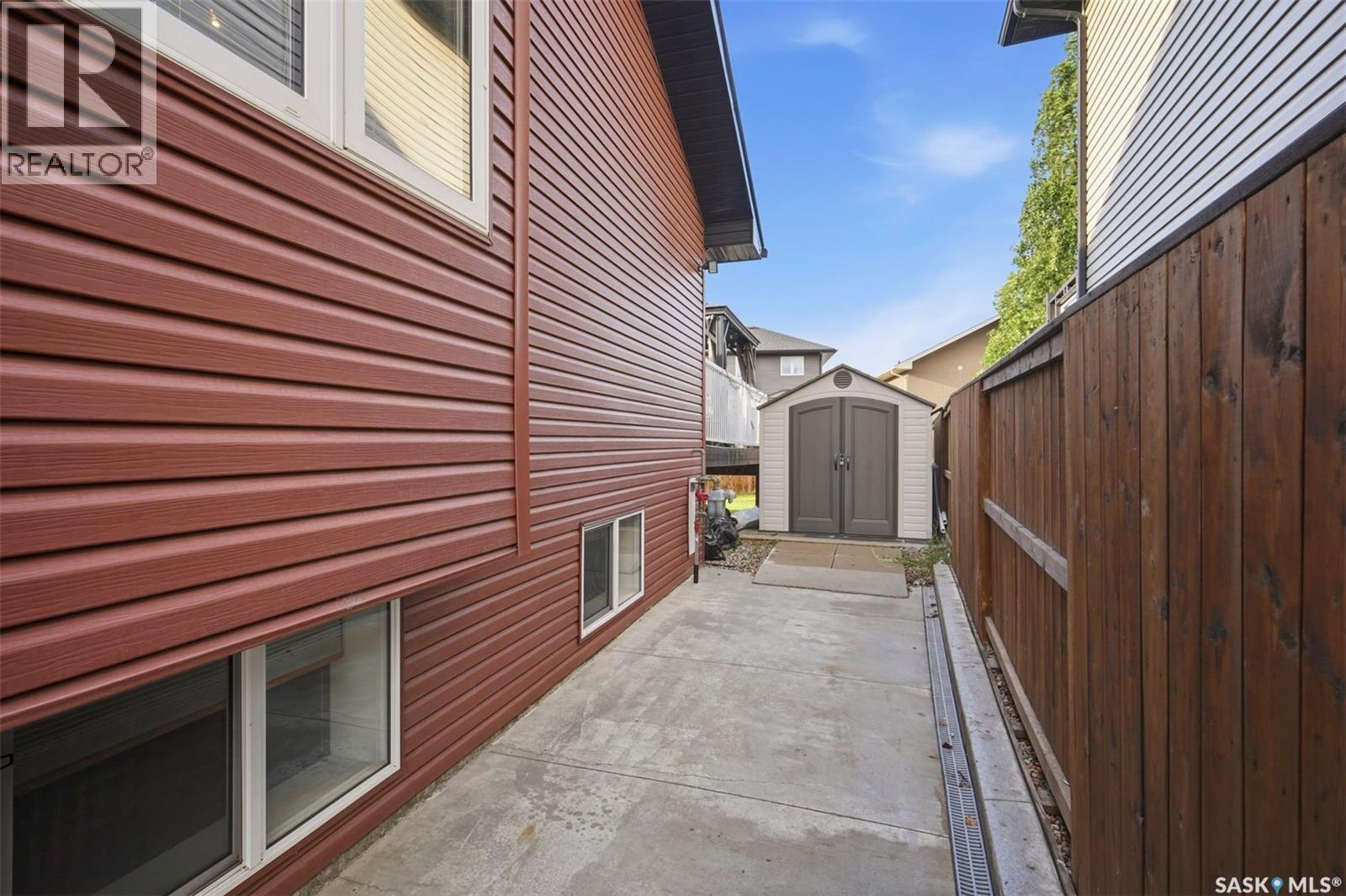 615 Pringle Bend, Saskatoon, SK