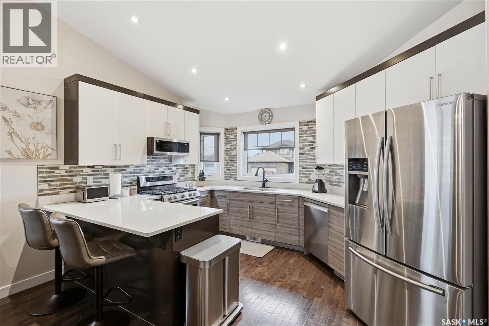 615 Pringle Bend, Saskatoon, SK
