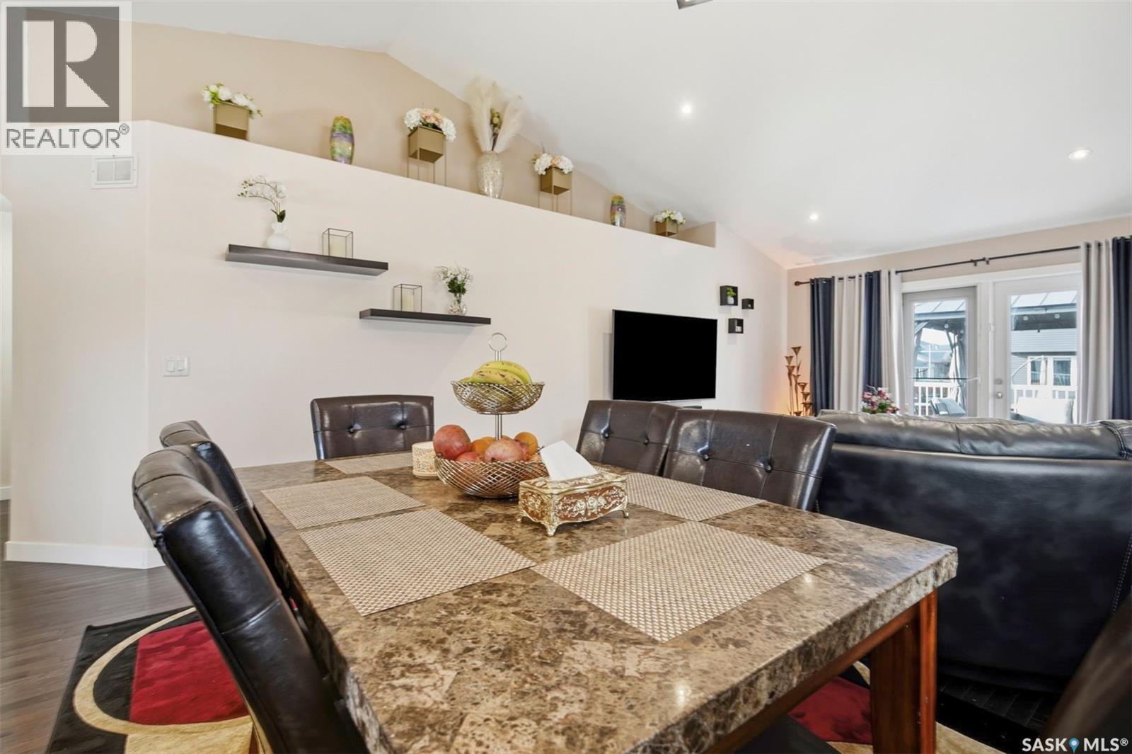615 Pringle Bend, Saskatoon, SK