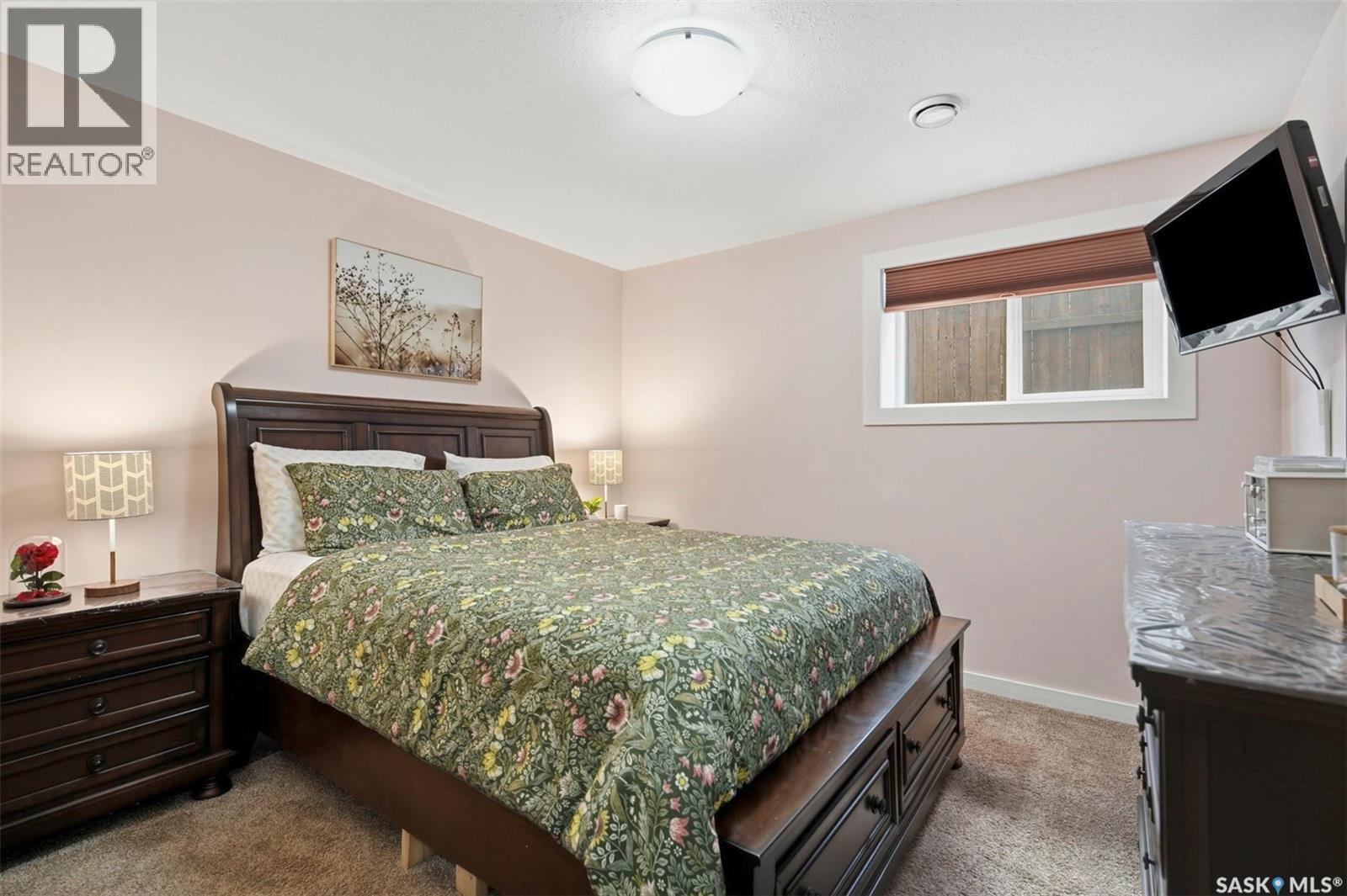 615 Pringle Bend, Saskatoon, SK
