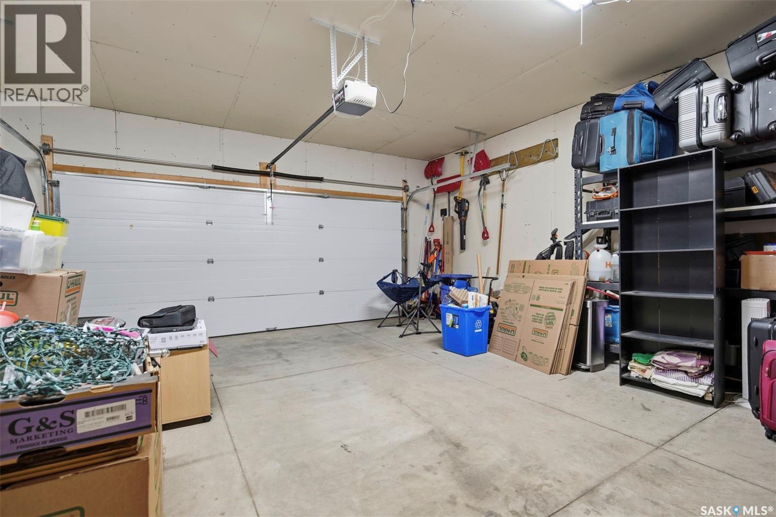 615 Pringle Bend, Saskatoon, SK