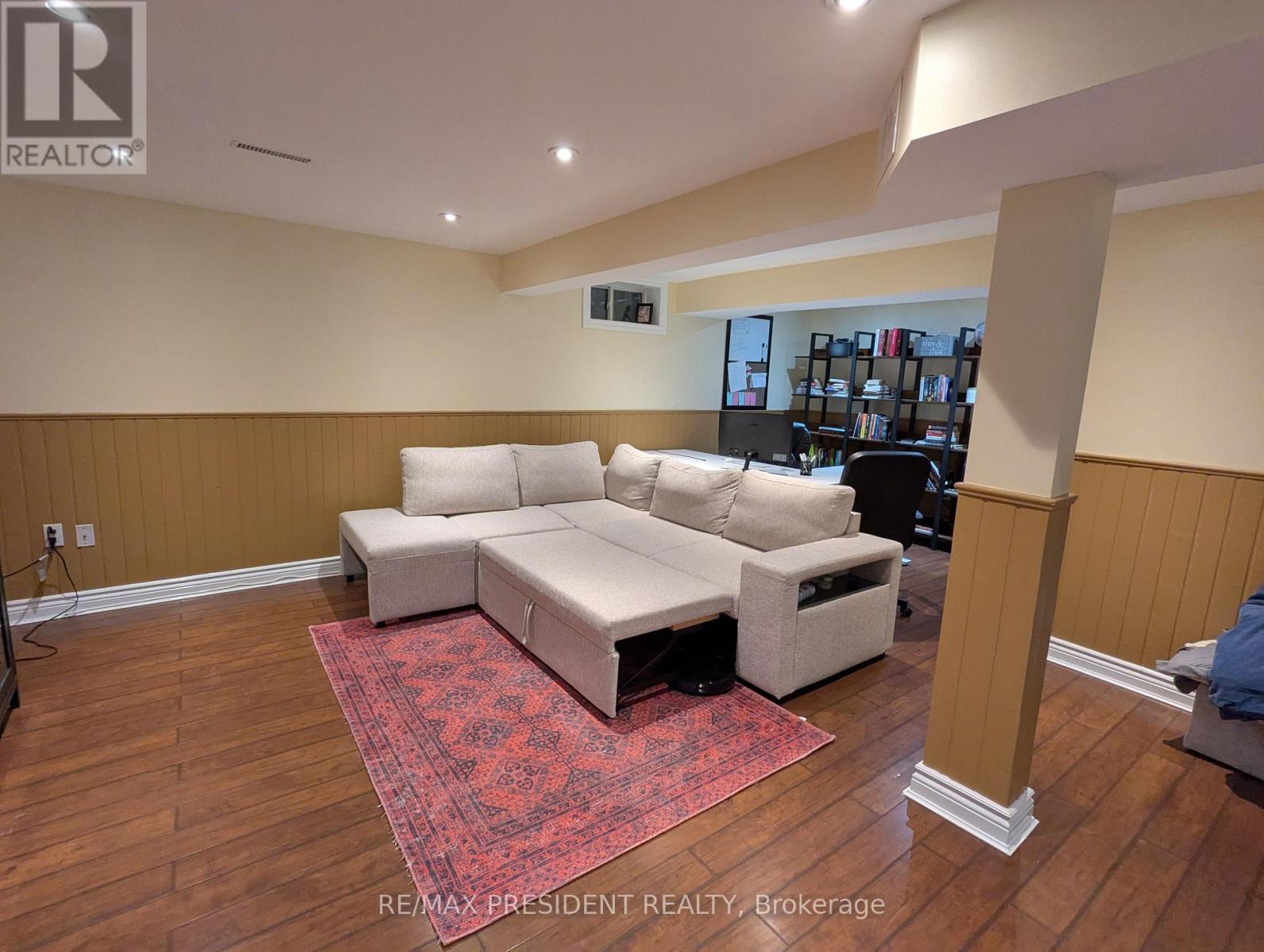 2563 Whittaker Drive, Burlington, ON