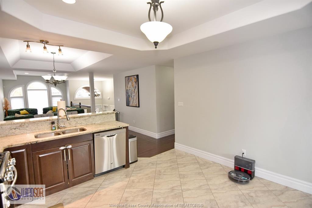 4759 Periwinkle Crescent, Windsor, ON