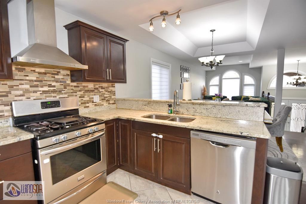 4759 Periwinkle Crescent, Windsor, ON