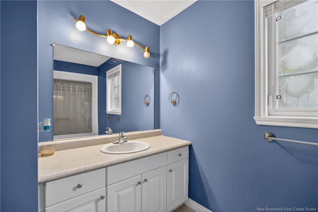 91 Maclean Crt, Fredericton, NB