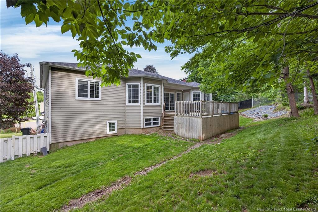 91 Maclean Crt, Fredericton, NB