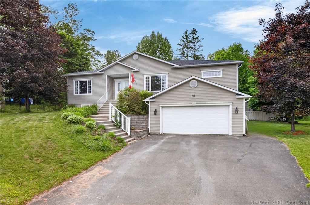 91 Maclean Crt, Fredericton, NB