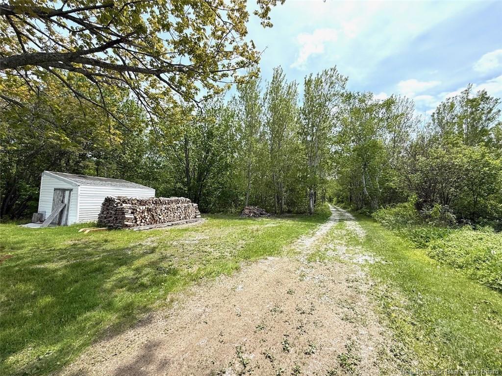 1530 Rue Chatillon, Maisonnette, NB