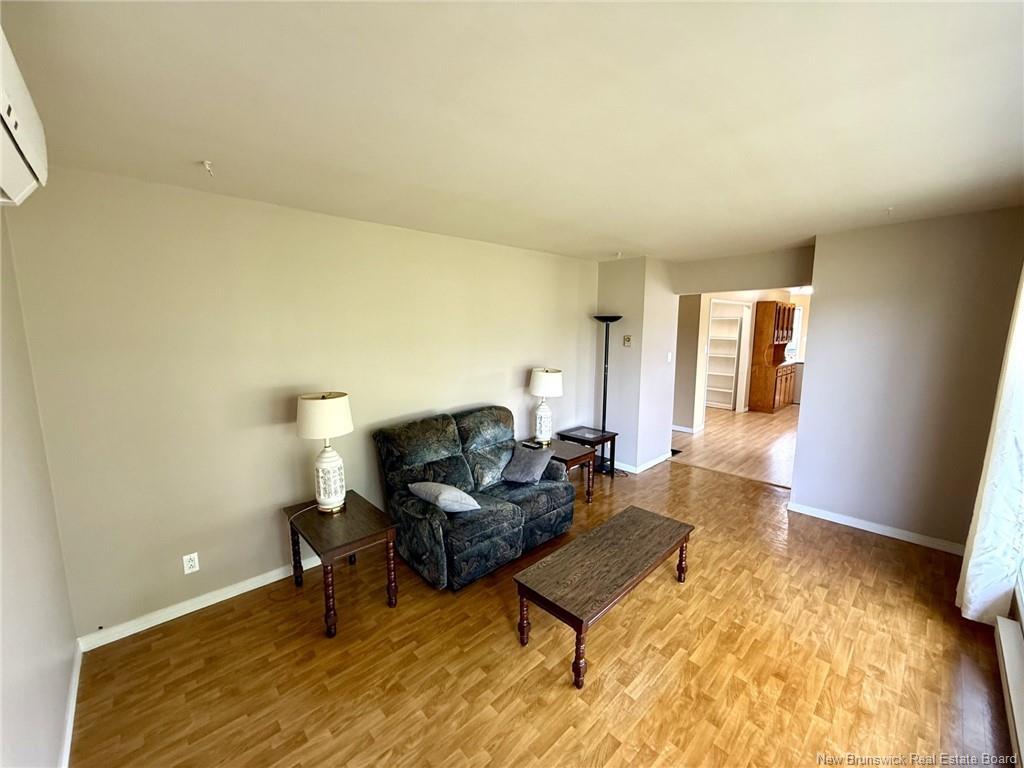 1530 Rue Chatillon, Maisonnette, NB