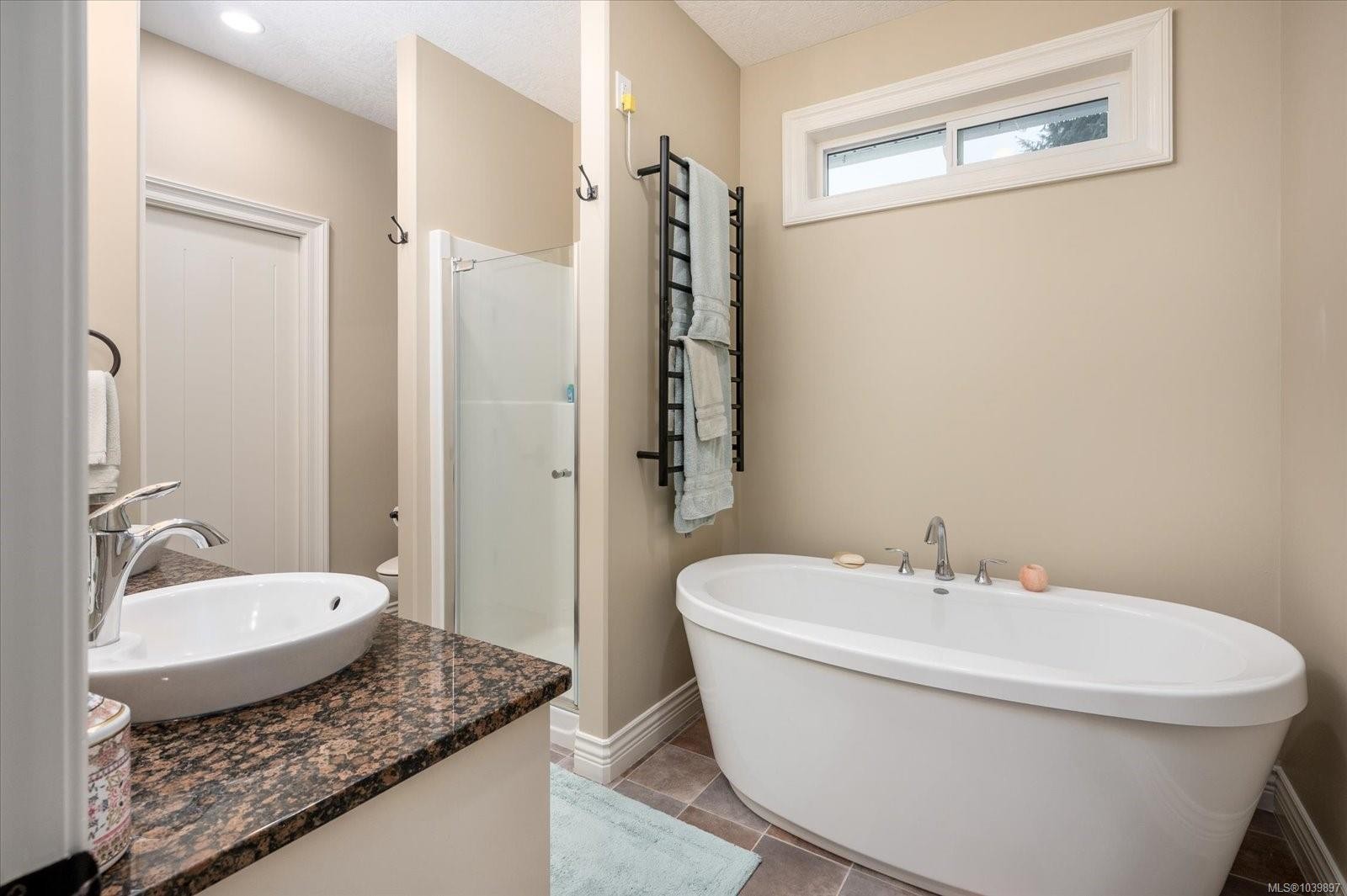 3936 Creekside Dr, Bowser, BC