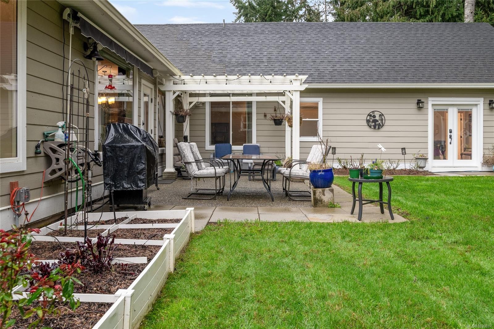 3936 Creekside Dr, Bowser, BC