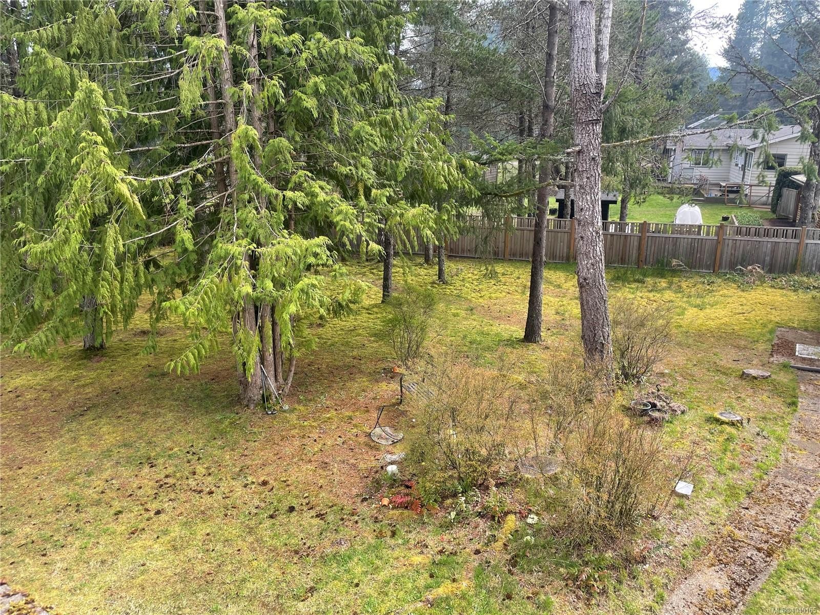 247 Huson Rd, Qualicum Beach, BC