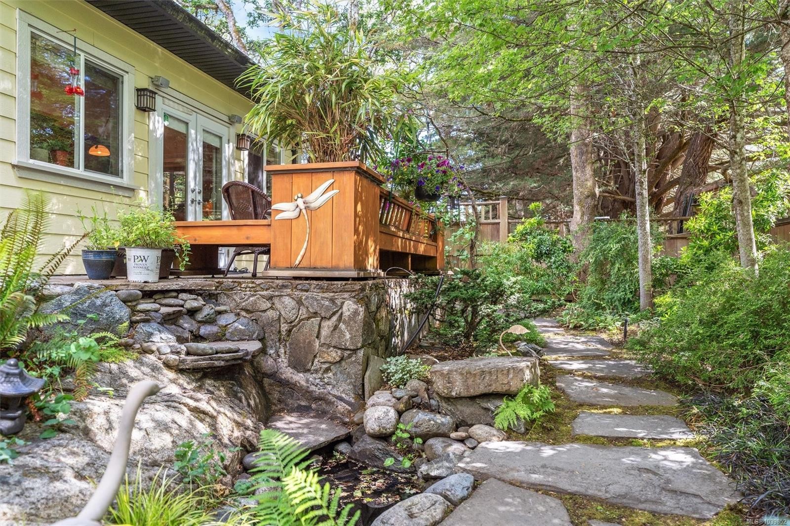 3962 Stan Wright Lane, Saanich, BC