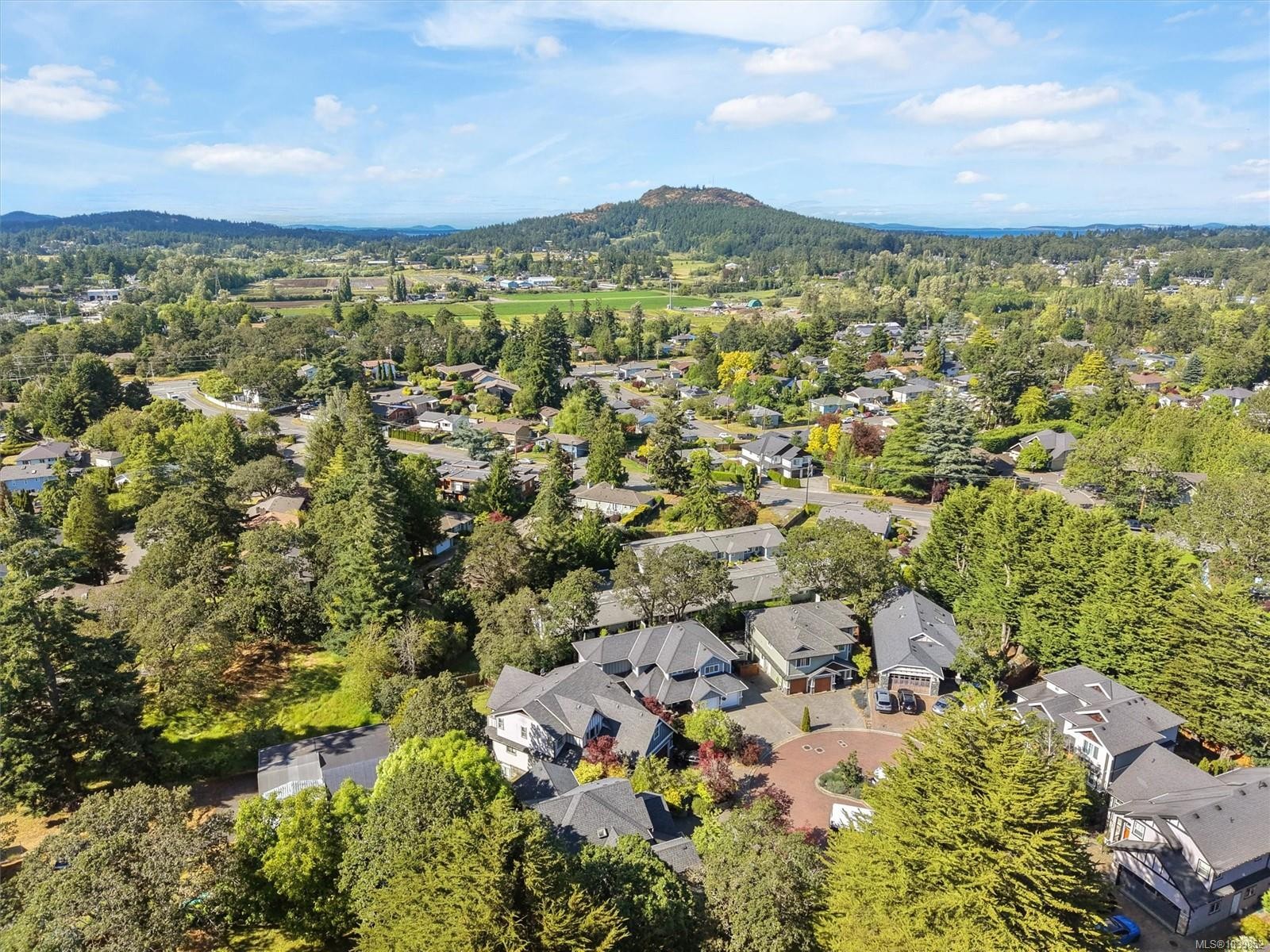 3962 Stan Wright Lane, Saanich, BC