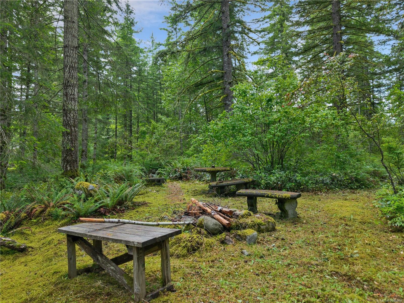 4040 York Rd, Campbell River, BC