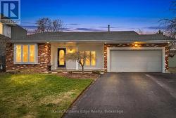 2414 UPTON COURT Oakville (Wo West), ON L6L 5E4