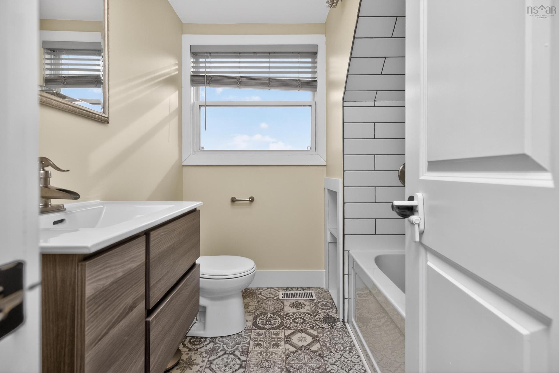 15 Hilltop Terrace, Dartmouth, NS