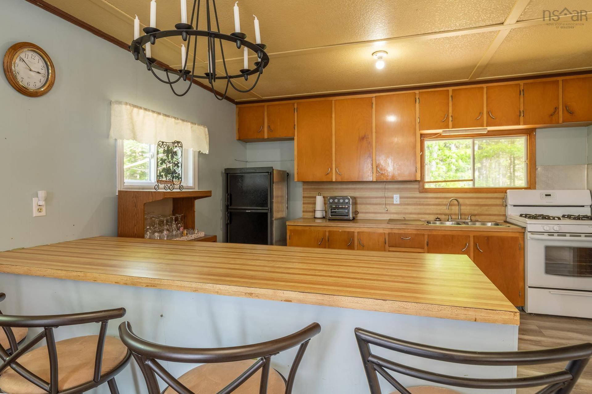 799 Coldstream Road, East Quinan, NS - Indoor Photo Showing Kitchen With Double Sink