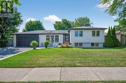 400 SUNSET DRIVE Oakville (Wo West), ON L6L 3N2