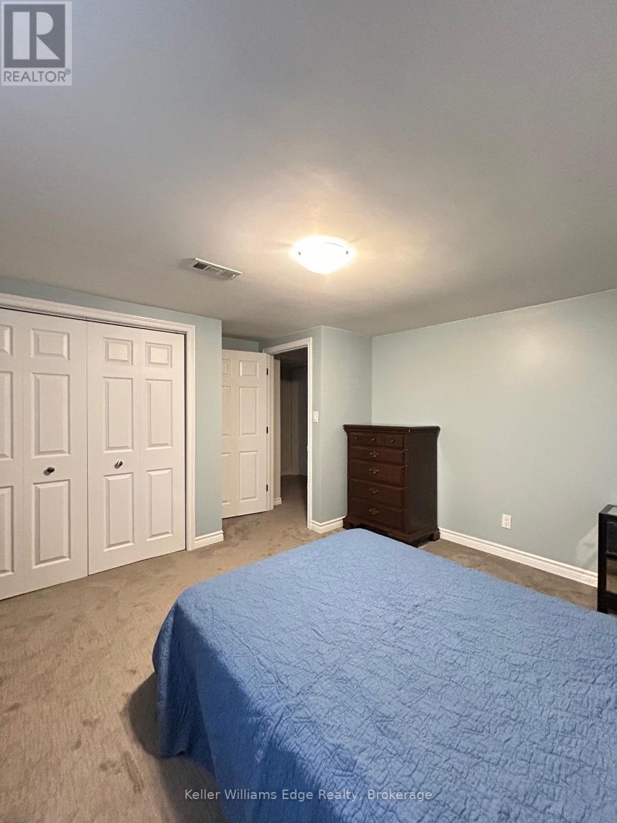 Lower - 15 Hildegard Drive, Hamilton (Vincent), ON