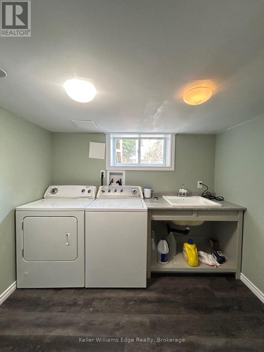 Lower - 15 Hildegard Drive, Hamilton (Vincent), ON