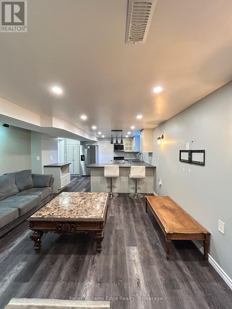 Lower - 15 Hildegard Drive, Hamilton (Vincent), ON